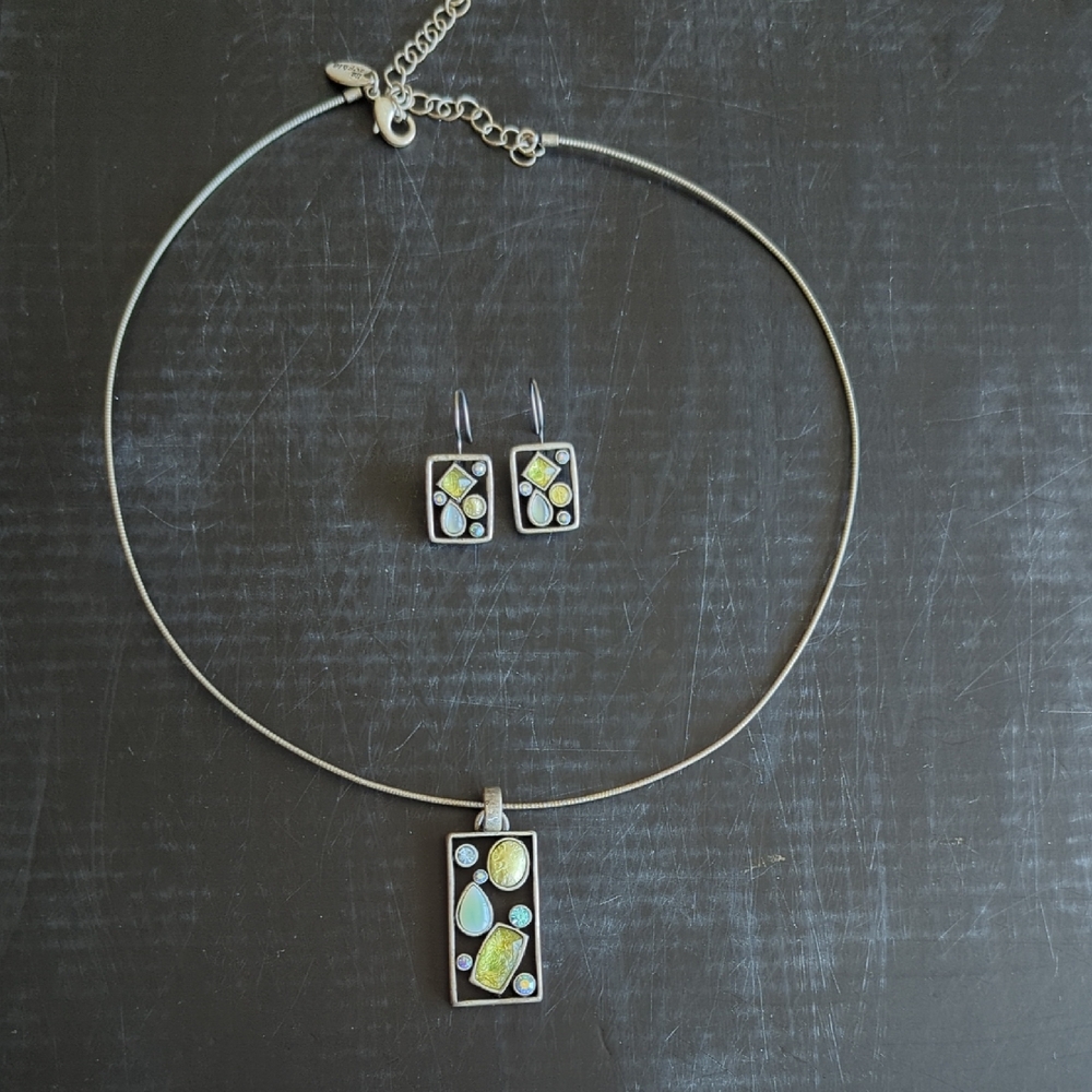 Elegant Silver and Green Jewelry Set
